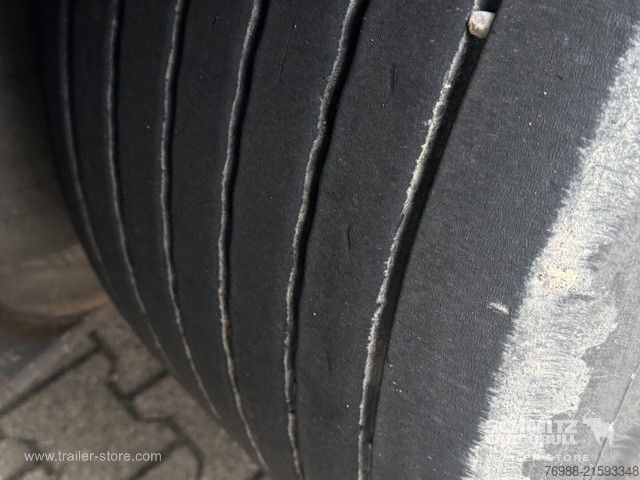 Auflieger mit Pritsche & Plane Schmitz Cargobull Curtainsider Mega