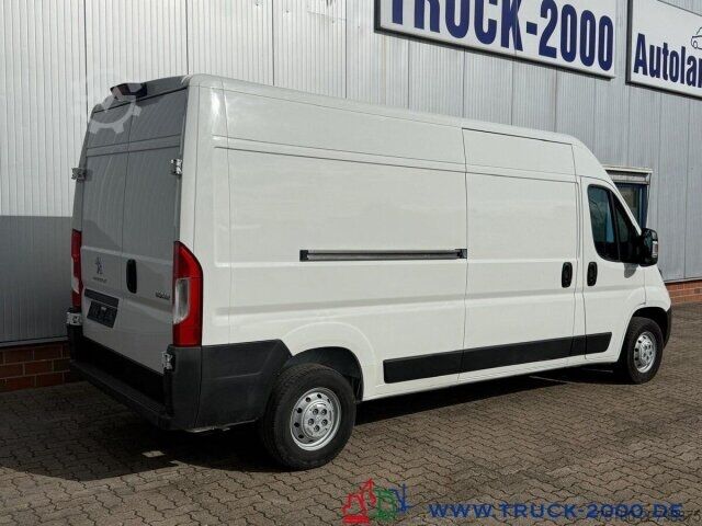Kastenwagen Peugeot Boxer 335 2.2 HDi Premium Hoch+Lang Klima 3Sitze