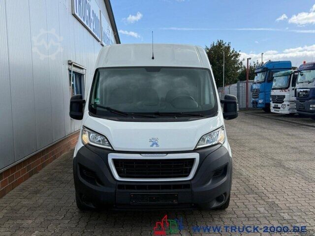 Kastenwagen Peugeot Boxer 335 2.2 HDi Premium Hoch+Lang Klima 3Sitze