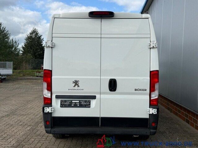 Kastenwagen Peugeot Boxer 335 2.2 HDi Premium Hoch+Lang Klima 3Sitze