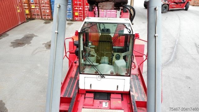 Container stacker CVS Ferrari 365