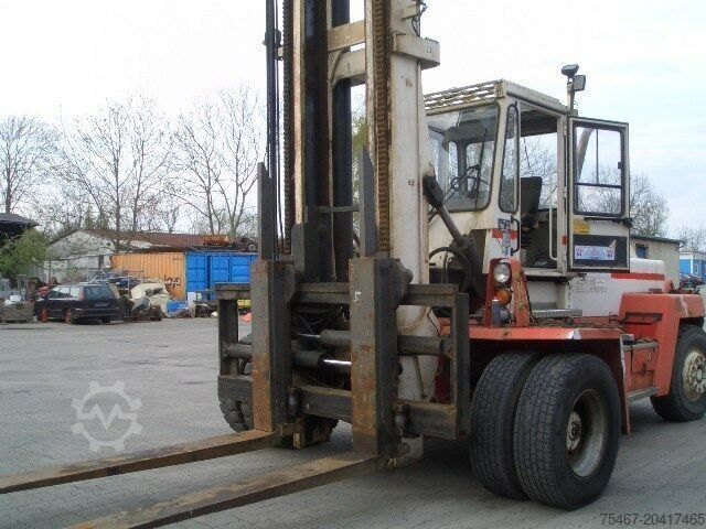 Container stacker Sevetruck 2x Vorhanden
