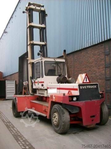 Container stacker Sevetruck 2x Vorhanden