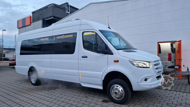 Kleinbus MERCEDES-BENZ 519  Allrad 4 x 4  20 / 23 Sitzer schnelle Liefe