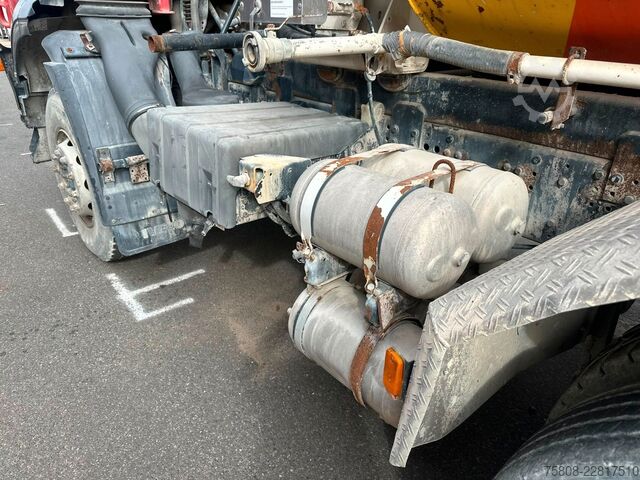 Concrete mixer truck IVECO Trakker AD260T36B 6x4 Betonmischer