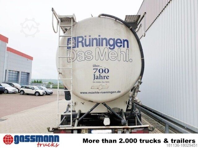 Silo semitrailer Spitzer SF 2455/4 UN PM Siloaufliger ca. 55m³