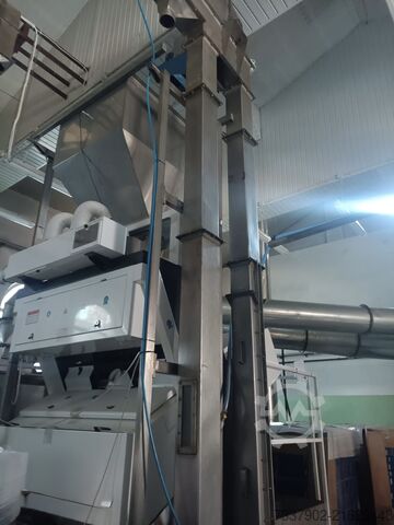 Landmaschine Kastenmüller cleaning and drying seeds 