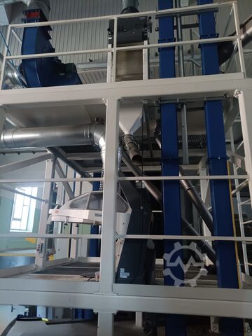 Landmaschine Kastenmüller cleaning and drying seeds 