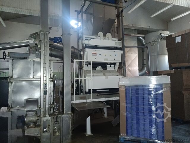 Landmaschine Kastenmüller cleaning and drying seeds 