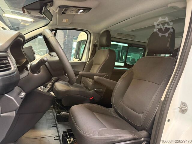 Kleinbus RENAULT Trafic Kombi L1H1 Life Style 8 Sitze AC LED PDC