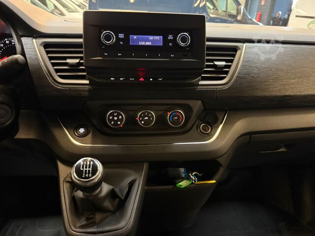 Kleinbus RENAULT Trafic Kombi L1H1 Life Style 8 Sitze AC LED PDC