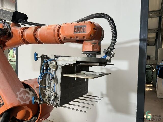 Robots KUKA KR 150L 150SP/2 2001 KUKA KR 150L 150SP/2