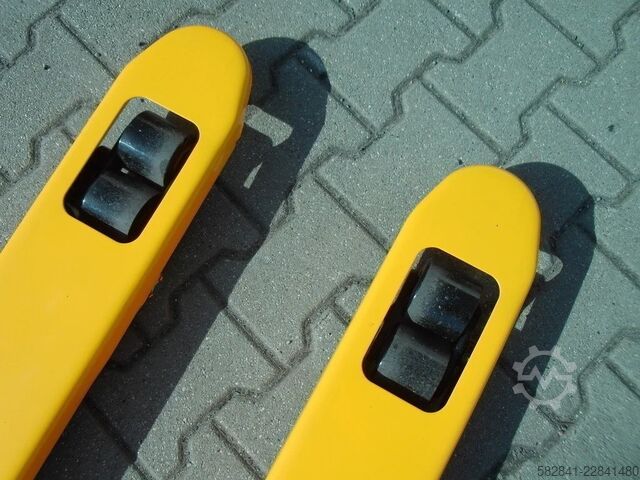 Electric low-lift pallet truck TVH TRP0007