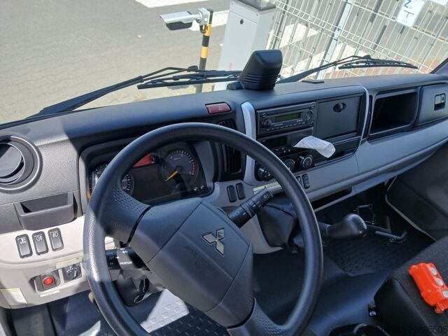 Kran mit Kipper Fuso Canter 7C15 Fassi Kran 3-seiten Kipper