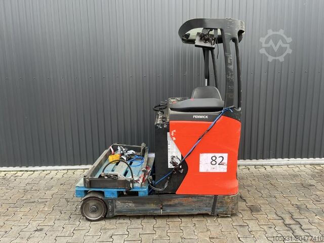 Schubmaststapler Linde R16HD-01