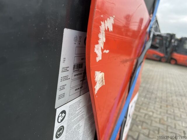 Schubmaststapler Linde R16HD-01