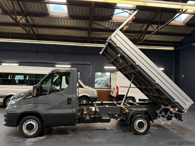 Transporter mit Kipper IVECO Daily 35S18 3,0l 3 Seiten Kipper KLIMA AHK 3,5T