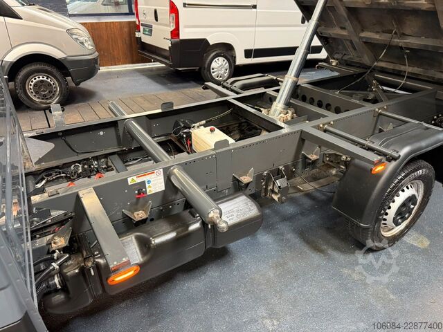 Transporter mit Kipper IVECO Daily 35S18 3,0l 3 Seiten Kipper KLIMA AHK 3,5T
