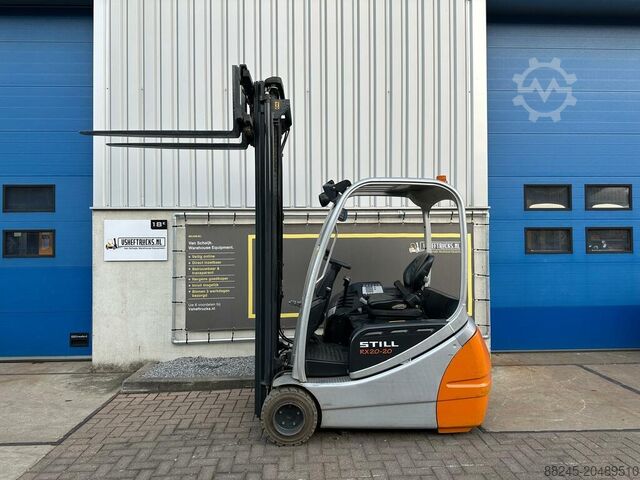 Elektrischer Triplex-Gabelstapler Still RX20-20 mit Seitenschub und Freihub STILL RX20-20