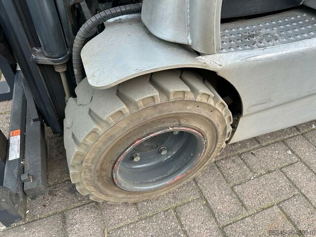 Elektrischer Triplex-Gabelstapler Still RX20-20 mit Seitenschub und Freihub STILL RX20-20