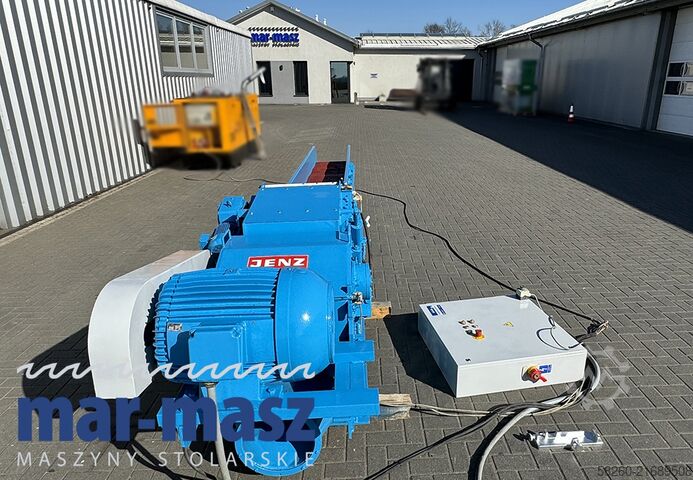 Holzhacker Schredder JENZ HE180-500WEA z gąsienicą