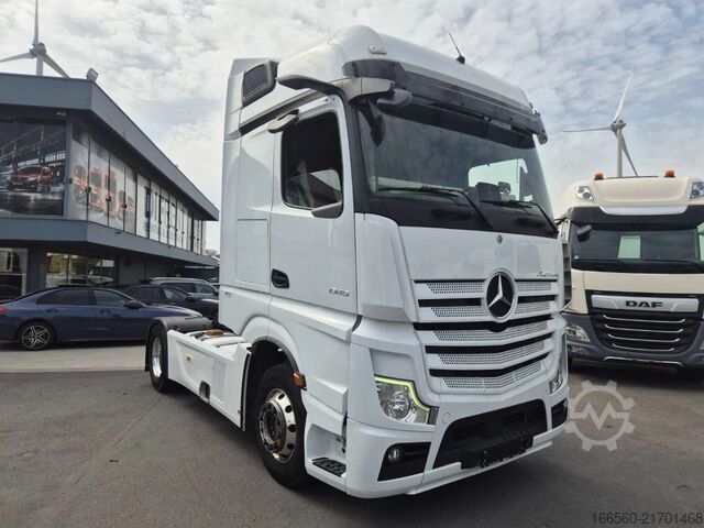 Standard tractor Mercedes-Benz Actros 1845