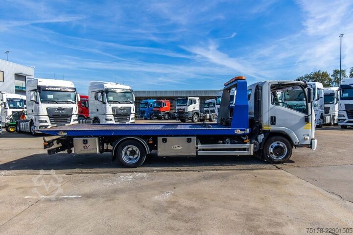 Bergungsfahrzeug ISUZU NPR 75