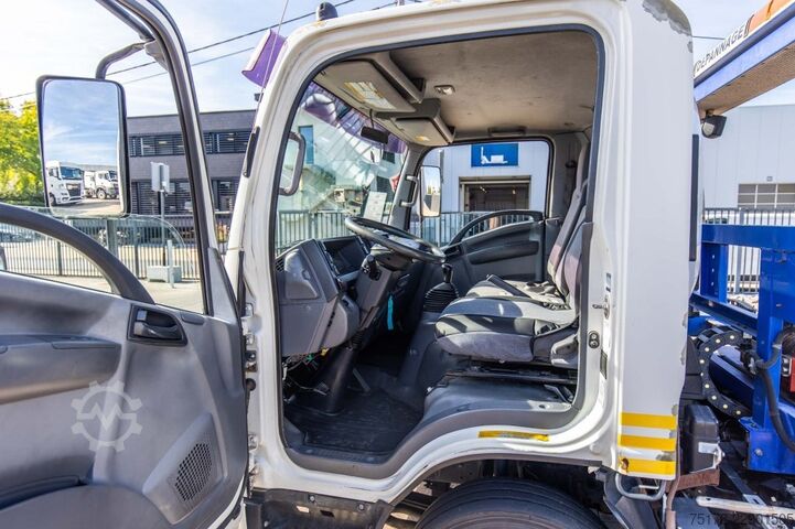Bergungsfahrzeug ISUZU NPR 75