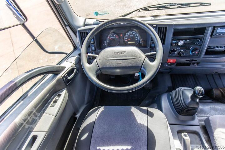 Bergungsfahrzeug ISUZU NPR 75