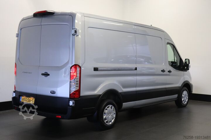 Delivery van Ford Transit 2.0 TDCI 130PK L3H2 EURO 6 - Airco - Na...