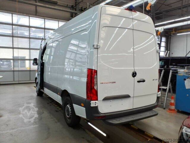 High top van Mercedes-Benz Sprinter 317 CDI,L2H2,Automatik,Kamera,LED