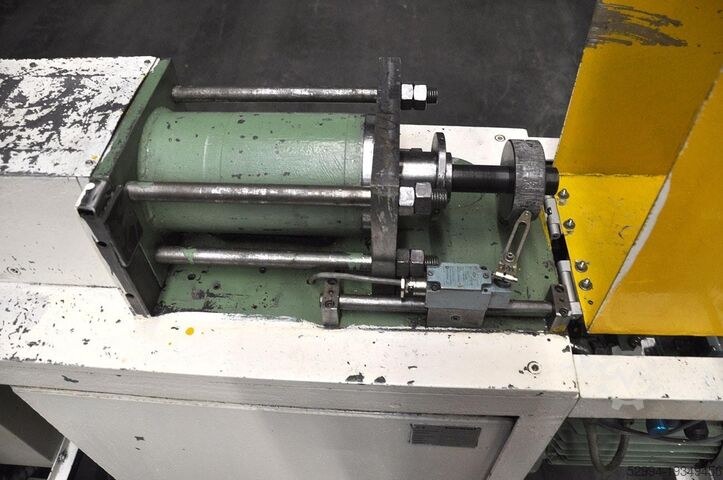 Pipe drawing & tube reducing and expanding machines Eagle Car exhaust tube end forming