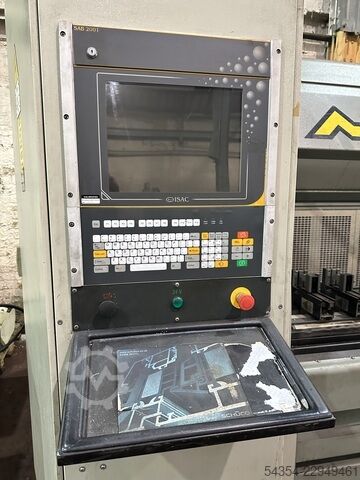 CNC Vertical Machining Centre Emmegi Comet Isola, 4 Axis