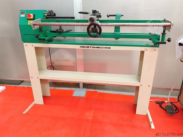 Woodturning machine / lathe DM T/1000
