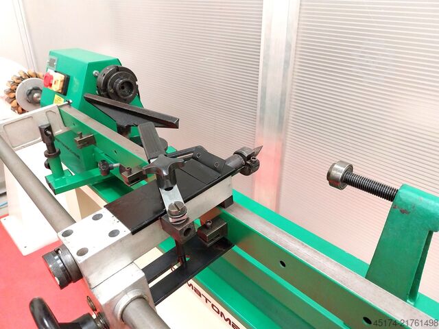 Woodturning machine / lathe DM T/1000