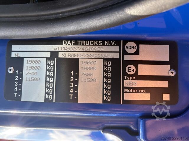 Box body DAF CF 230 + DHOLLANDIA LOADLIFT + 19 TON + BOX 7,4...
