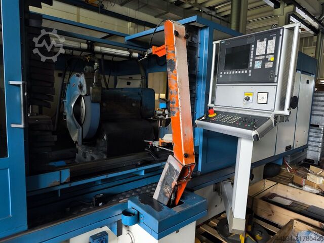 Cylindrical grinding machine TOS HOL – MONTA UN 63 / 750 / 2000