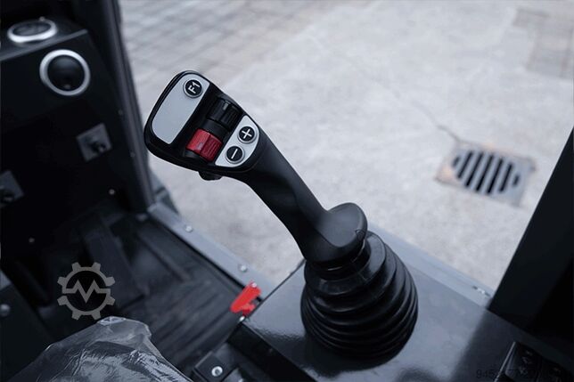 Radlader HZM 811 Profi Yunnei 25PS