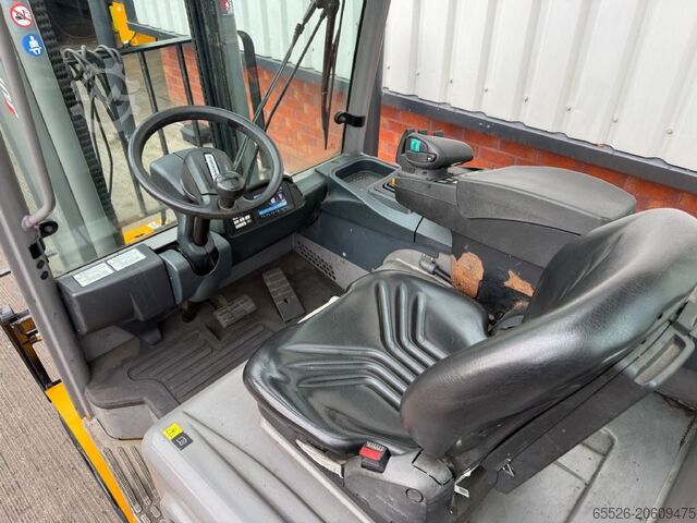 Electric 4-wheel forklift Jungheinrich EFG 425 K / 509 Std.