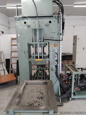 Brick and tile molding machine Декор Гарден ЕООД 