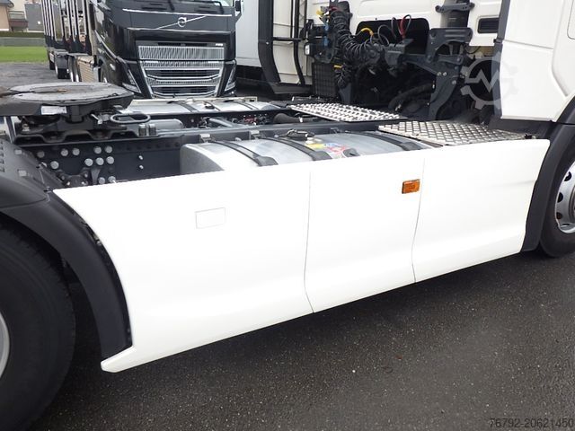Standard tractor unit SCANIA R 450 A Highline/Ret/PTO/Safety/ADR AT/Standklim