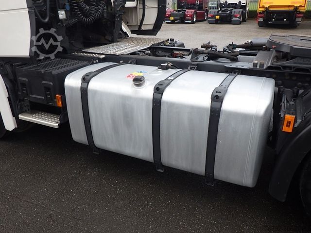 Standard tractor unit SCANIA R 450 A Highline/Ret./Hydr./Safety/Leder/Spoiler