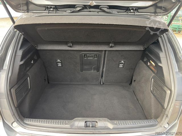 Van FORD Focus 110kW ST-Line X Autom*PANO*LED*Navi*Digita