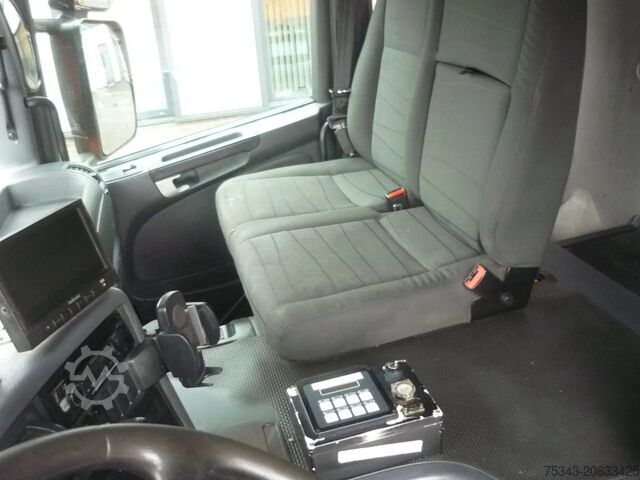 Refuse collection vehicle Scania P320 6x2-4  euro 5   Garbage box Zoeller Medium...