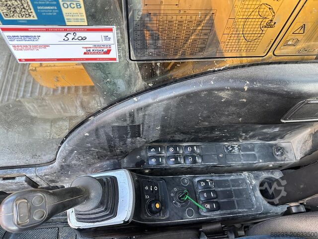 Excavator JCB JZ141LC