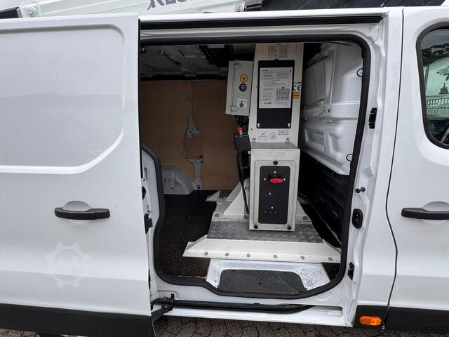 Transporter work platform Renault Trafic Hubarbeitsbühne Klubb KL 21B
