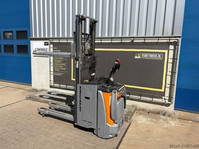 VS-22866 Electric DUO stacker Still EXD SF20 STILL EXD SF20