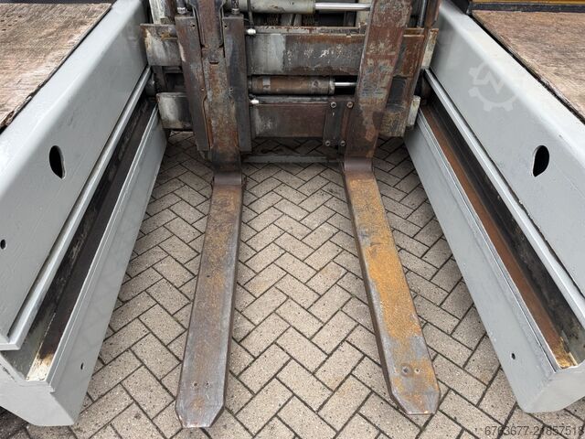Baumann DX 40/14/43 SFH Sideloader Duplo 425 Freelift / Sideshift / telescopic 2004 LPG BAUMANN DX 40/14/43 SFH Zijlader Duplo 425 Freelift / Sideshift / uitschuif 2004 LPG
