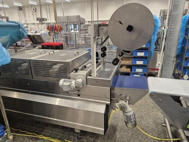 Thermoformers Multivac R270CD with skin and MAP