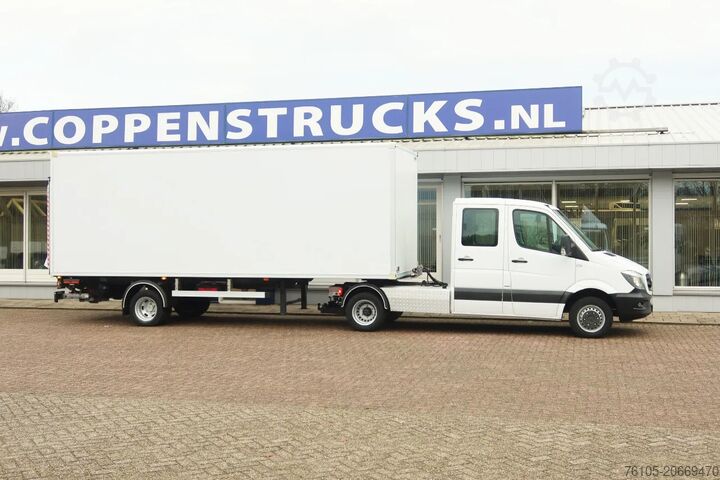BE-SZM Mercedes-Benz 519 CDI V6 Motor 519 CDI V6 Motor + B.E Trailer